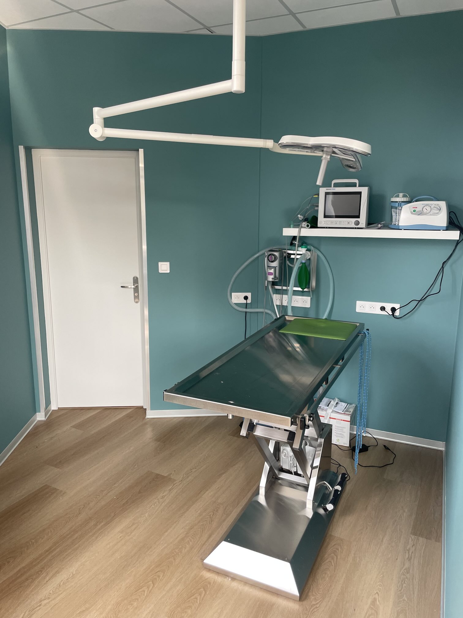 Salle de chirurgie à l'étage